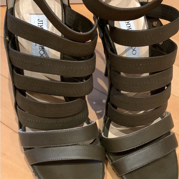 Jimmy Choo heels size 40.5 (size 9 but fits small) - Picture 3 of 5